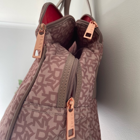 DKNY Medium duffel bag pink monochrome - Picture 3 of 5